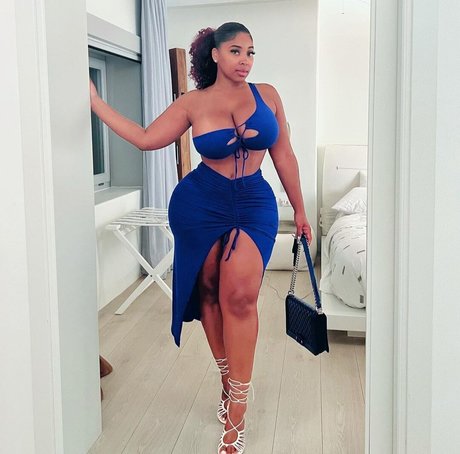 Shadee Monique sex onlyfans