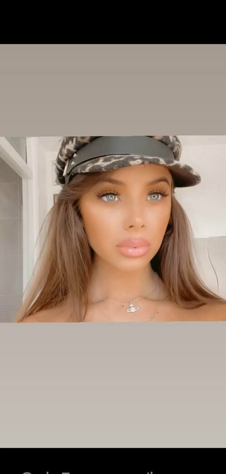 Lauren Mcevoy feet onlyfans