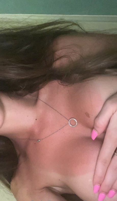 Lauren Mcevoy onlyfans striptease