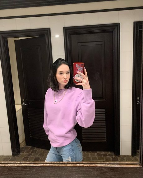 Queen etimy topless onlyfans