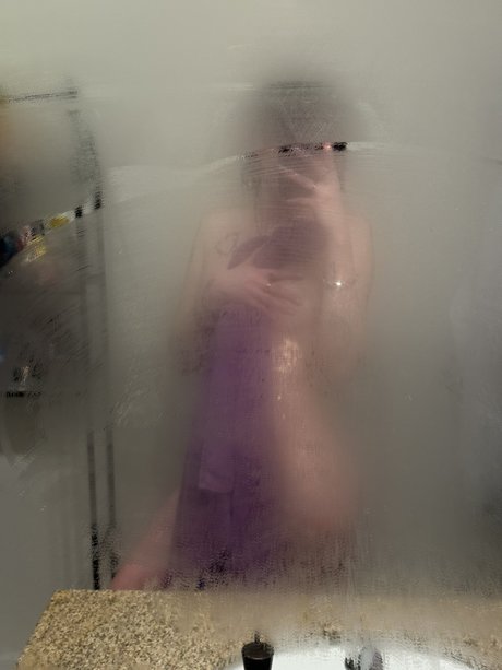 Queen etimy onlyfans model photo