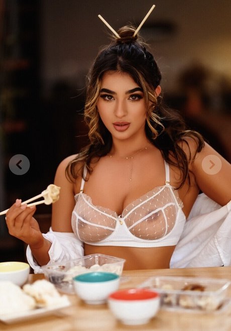 Sarah Compston nude leaks onlyfans