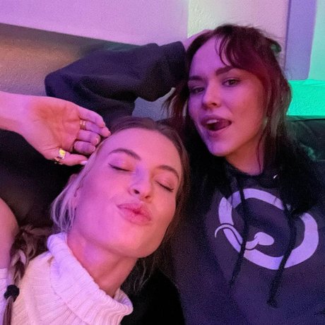 Taylor Upsahl_ nude onlyfans leaks