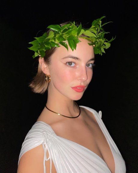 Amelie Manzoli onlyfans tits