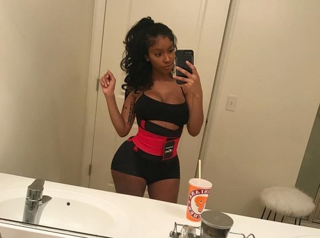 Ashley Burgos naked onlyfans pics