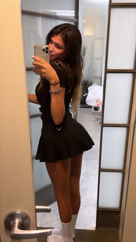 Adeline Bri onlyfans explicit content