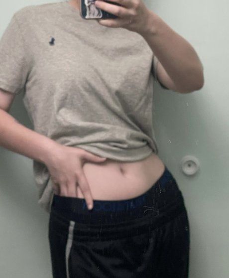 Initialelon onlyfans pictures