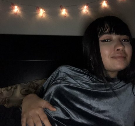 naomieve onlyfans ass