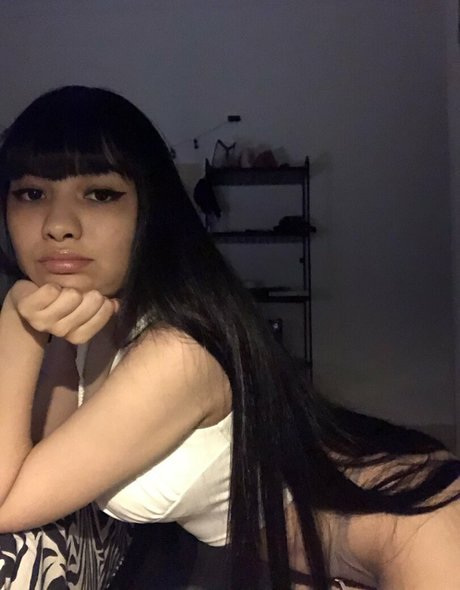 naomieve onlyfans pictures