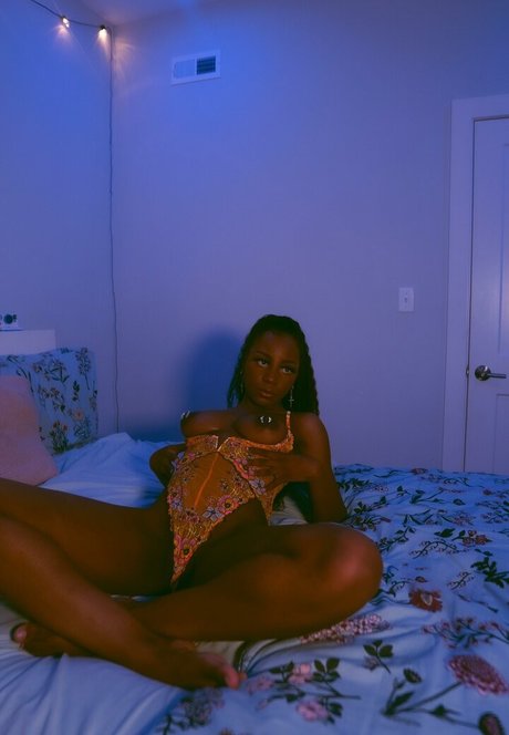 NaturalKai nude leaks onlyfans