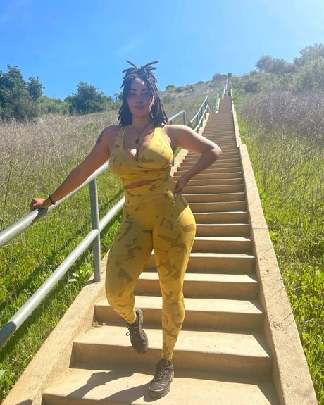 God Beth nude onlyfans pics