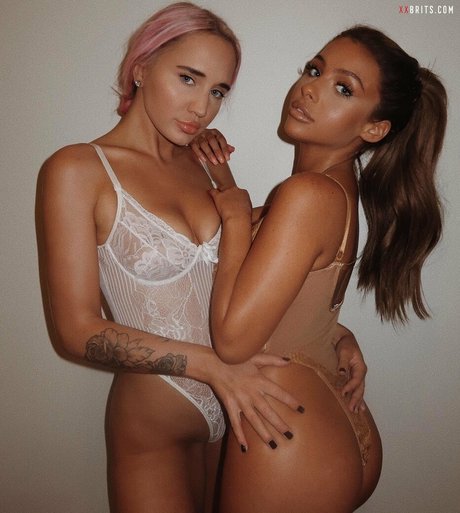 Chloe Elizabeth sexy onlyfans