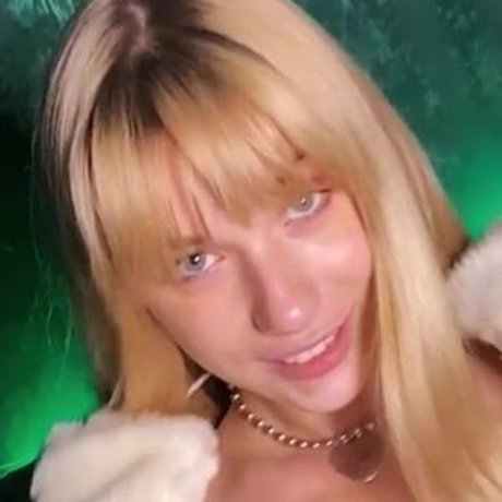 candyflip 22 onlyfans nude pictures