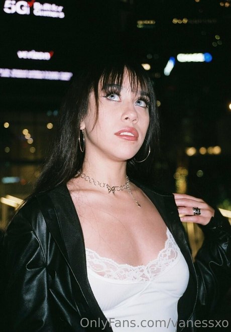 Vanessxo onlyfans content type