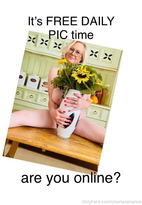 CourtesanAnna desnuda onlyfans