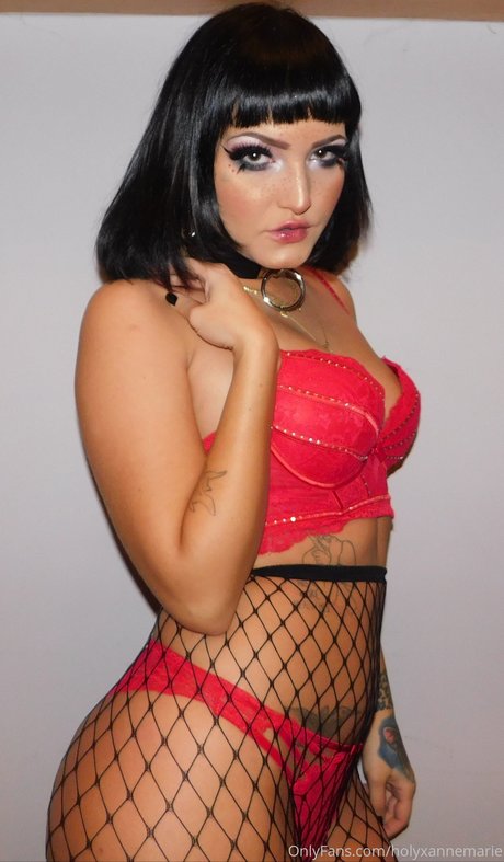 holyxannemarie onlyfans naked