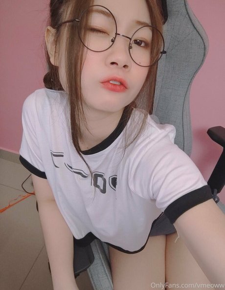 Vmeow leaked onlyfans pics