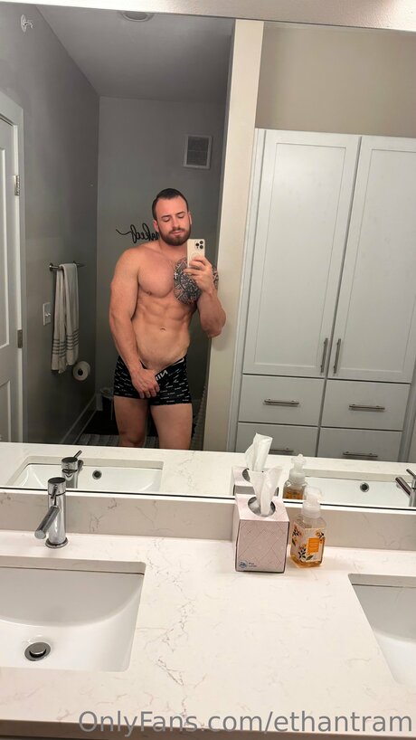 Bigdaddygrif nude onlyfans pics