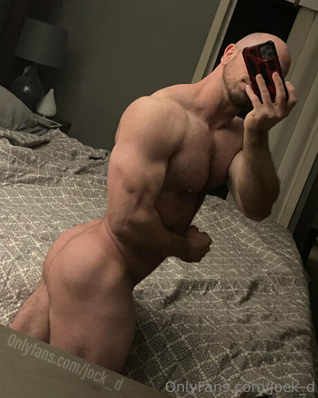 Jock D onlyfans tits