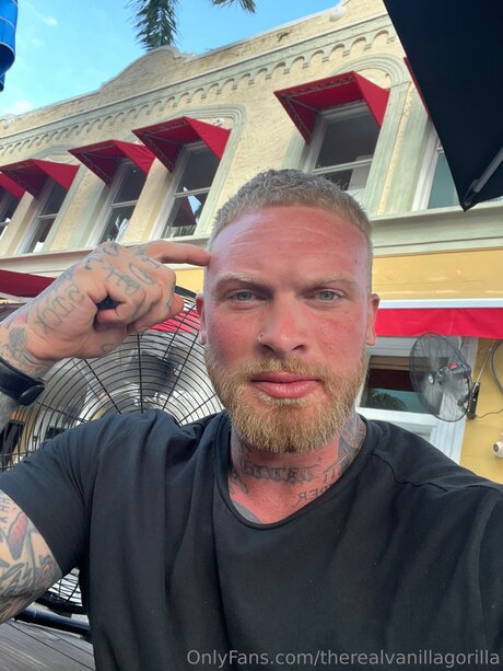 Therealvanillagorilla onlyfans