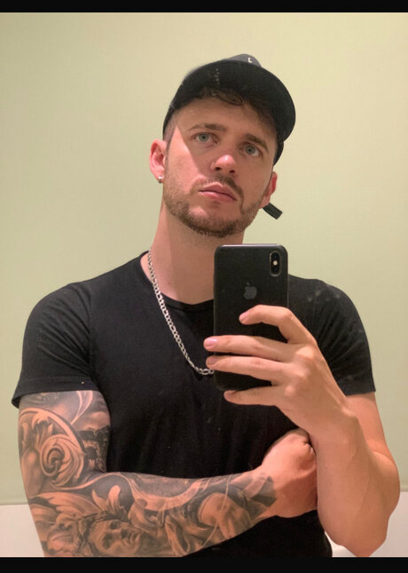 Felixxx1996 onlyfans naked