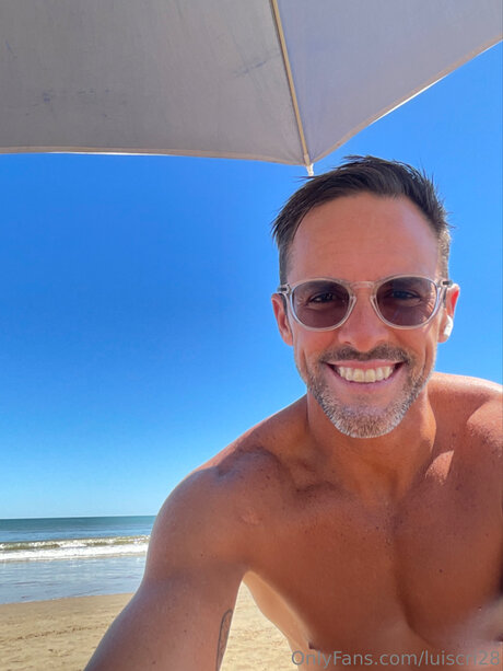 Lucri28 new onlyfans leak