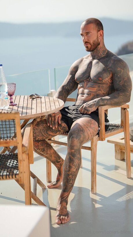 Tobias Bleu onlyfans