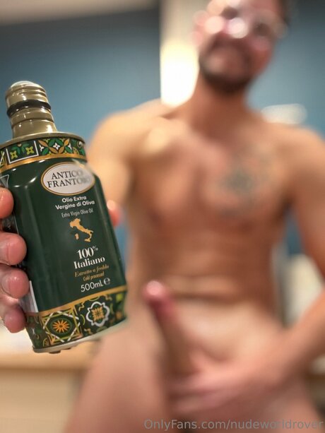 Nudeworldrover tits onlyfans