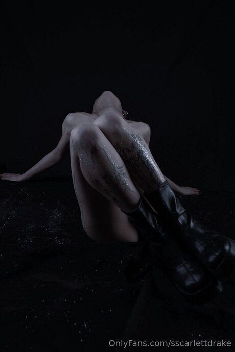Sscarlettdrake only fans nudes