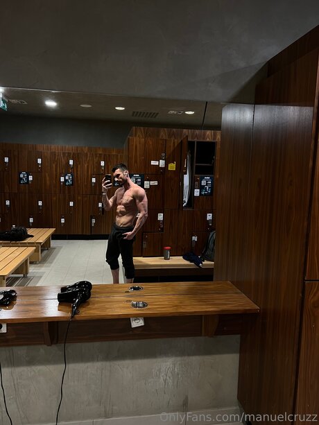 Manuelcruzz hot onlyfans