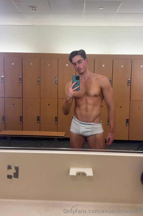 Alejandroxxx27 leaked only fans