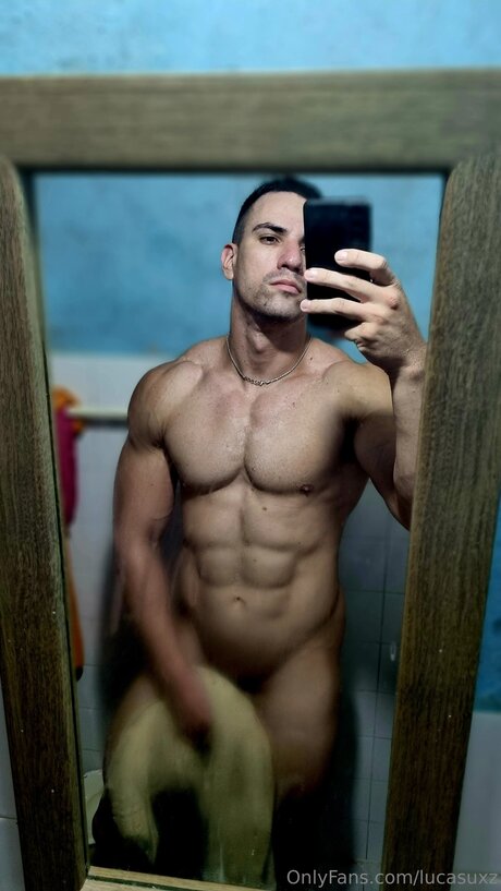 Lucasuxz strip onlyfans