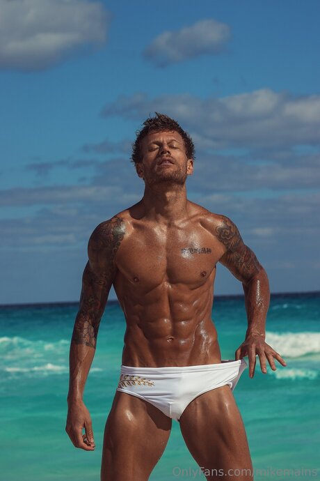 Mainzz onlyfans model photo