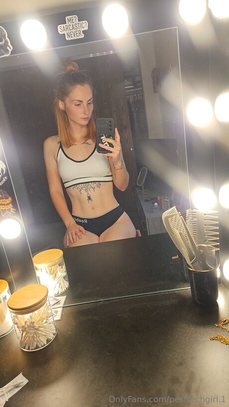 Pesttechgirl 1 onlyfans model images