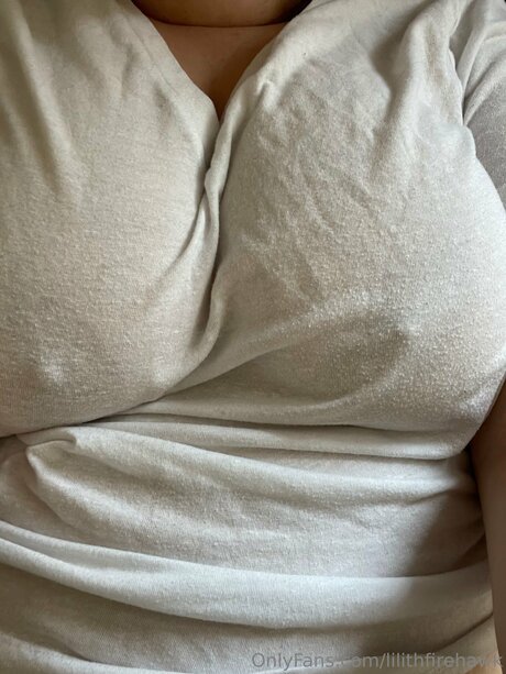 Lilithfirehawk naked only fans