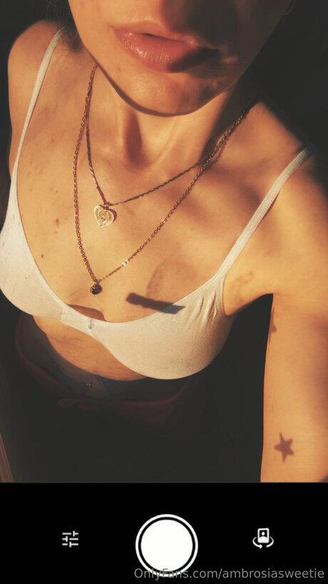 Ambrosiasweetie onlyfans naked