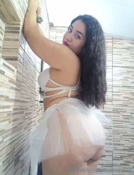 Loverubia11 onlyfans model