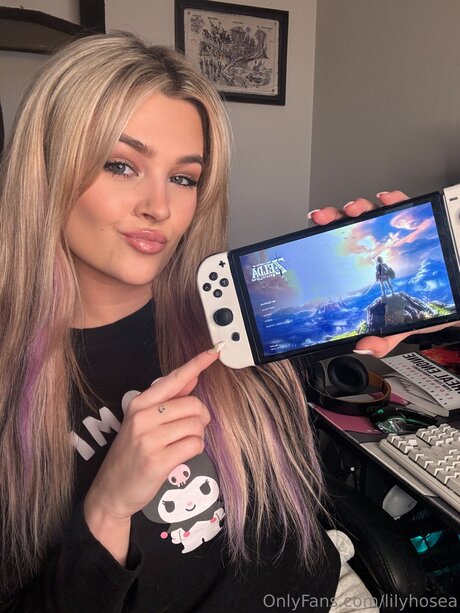 Lilymoontv nudes onlyfans