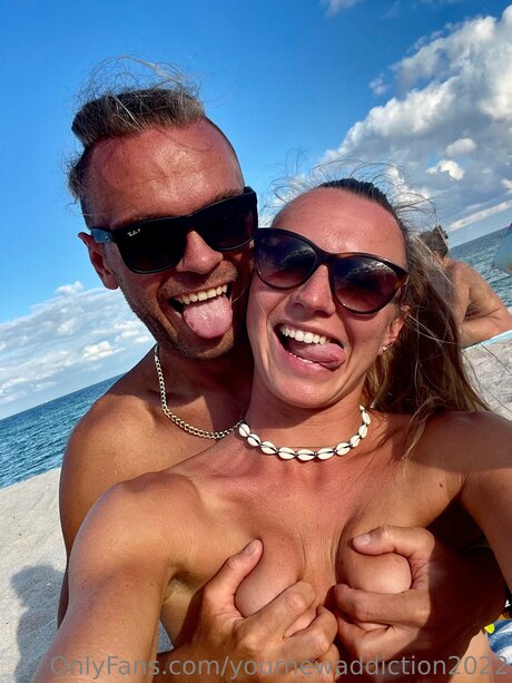 Yournewaddiction2022 onlyfans model photos