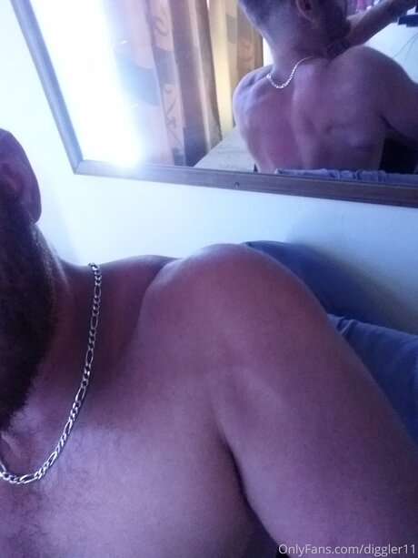 Diggler223 onlyfans photos