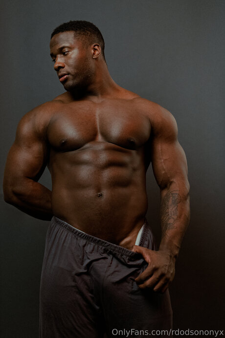 Rdodsononyx nude onlyfans leak