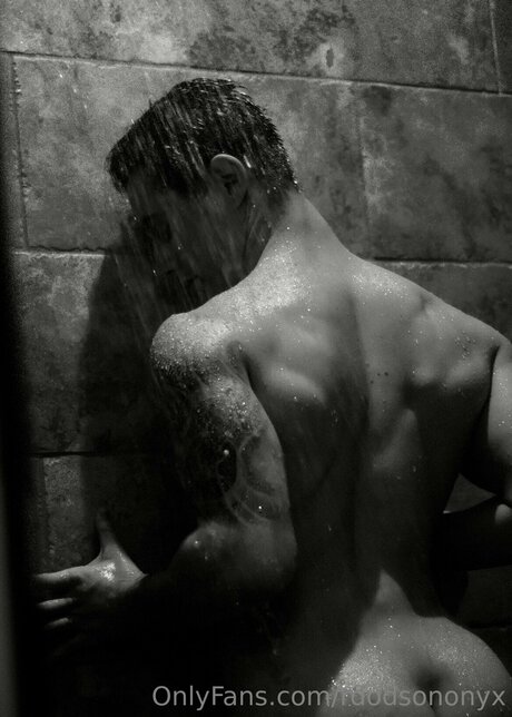 Rdodsononyx tits onlyfans