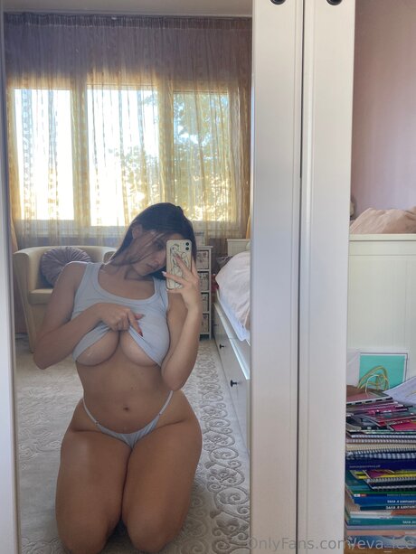 Eva Lee onlyfans exposed