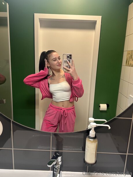 Tinylia nsfw onlyfans
