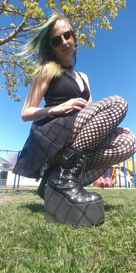 Sexy420babe onlyfans nude leak