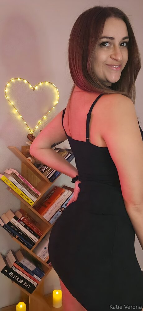 Katieverona strip onlyfans