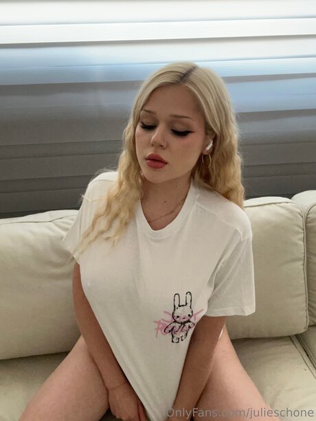 Julieschone onlyfans leakes