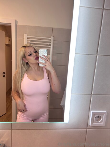 Julieschone porn onlyfans leak