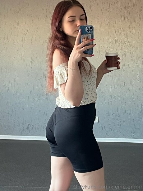 Kleine Emmi en onlyfans