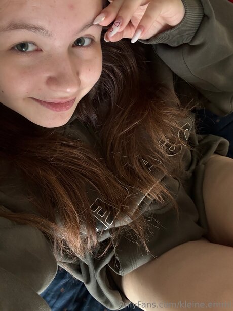 Kleine Emmi onlyfans nide